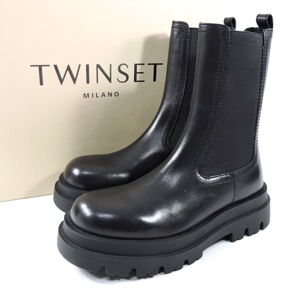 Chelsea boots with stud Woman, Black | TWINSET Milano TWINSET 🇮🇹 WOMEN\'S BLACK LEATHER COMFORT WINTER CHELSI BOOTS